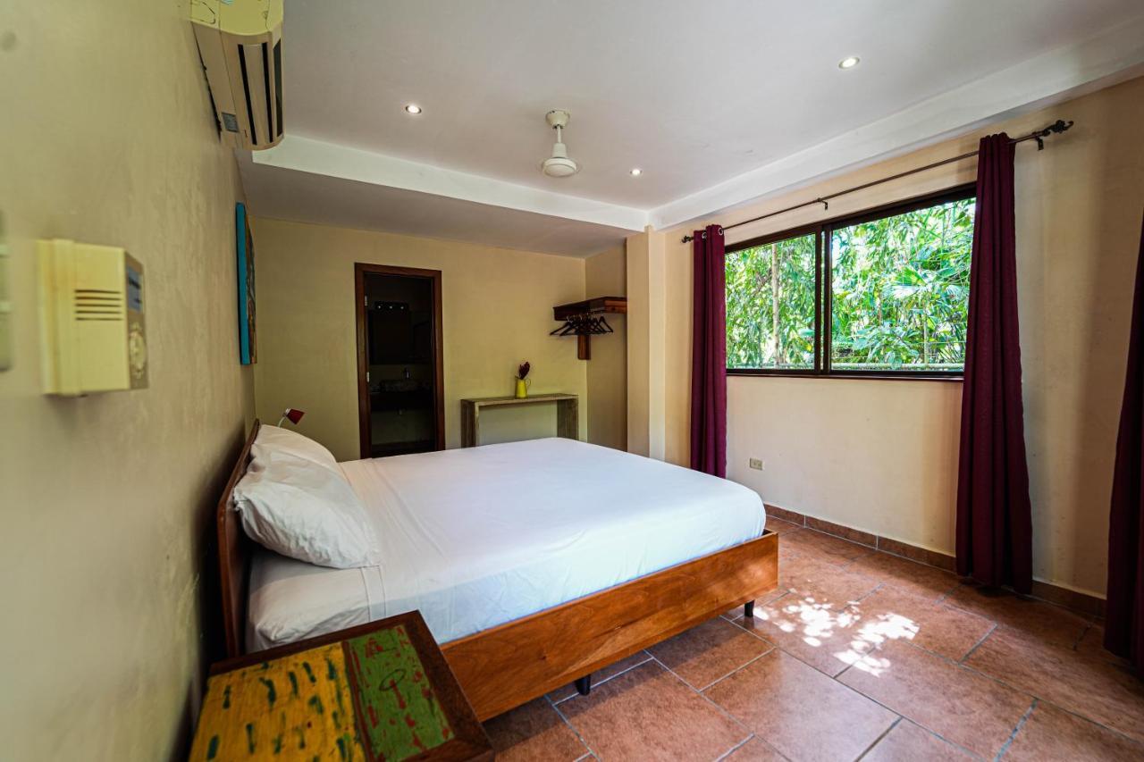 Bed and Breakfast Sol Y Sombra Бокас-дель-Торо Экстерьер фото