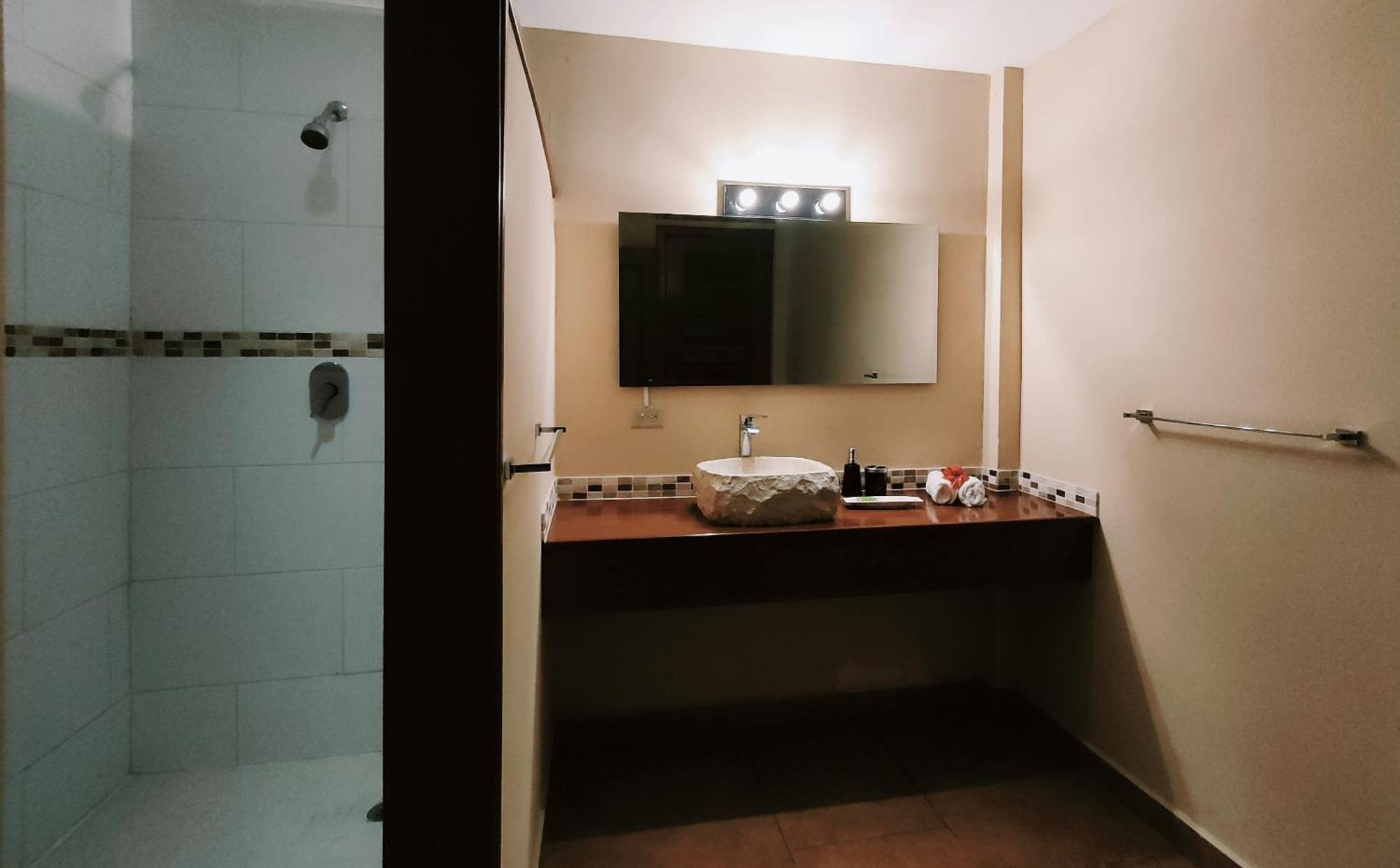 Bed and Breakfast Sol Y Sombra Бокас-дель-Торо Номер фото